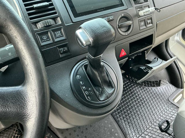 Volkswagen - transporter - multi-van - camper - afbeelding 29 van  49