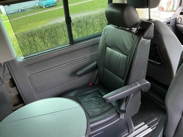 Volkswagen - transporter - multi-van - camper - afbeelding 18 van  49