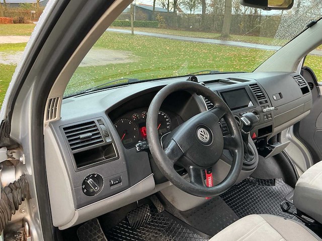 Volkswagen - transporter - multi-van - camper - afbeelding 24 van  49