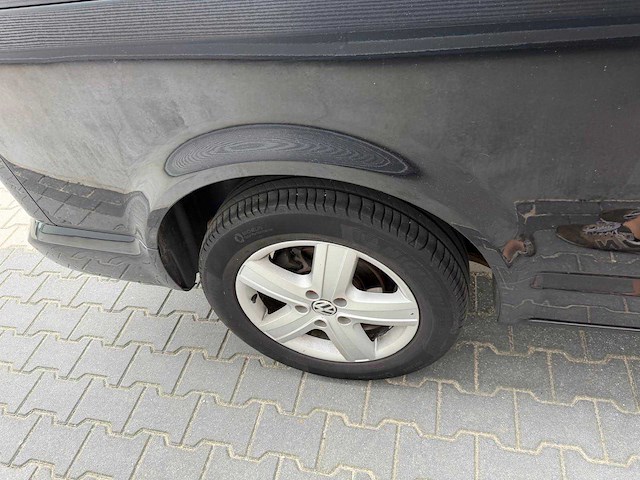 Volkswagen - transporter - multivan - 9 persoons - 2.0 tdi l2h1 comf. bedrijfswagen - 2011 - afbeelding 2 van  8