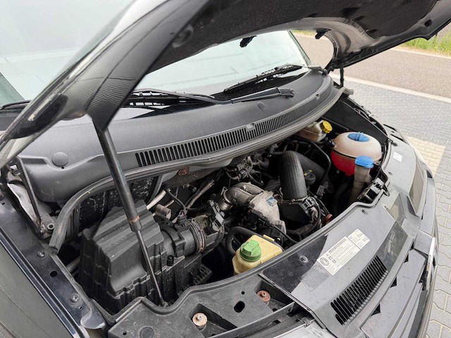 Volkswagen - transporter - multivan - 9 persoons - 2.0 tdi l2h1 comf. bedrijfswagen - 2011 - afbeelding 7 van  8