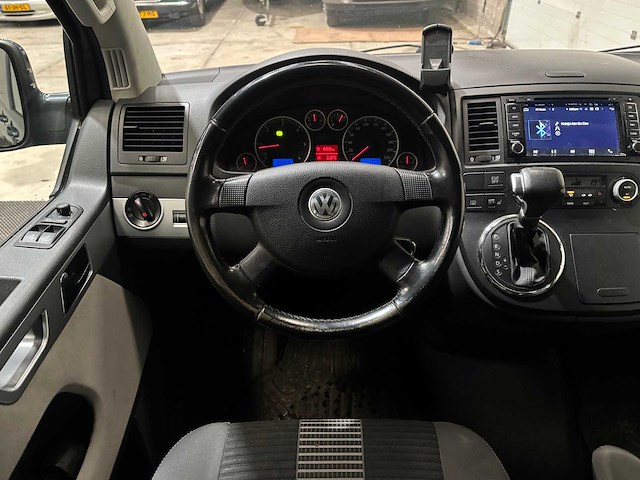 Volkswagen - transporter - multivan 2.5 tdi - campervan - afbeelding 3 van  37