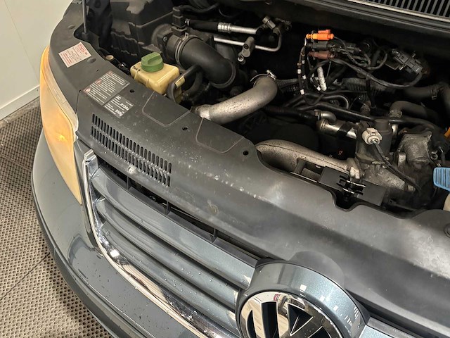 Volkswagen - transporter - multivan 2.5 tdi - campervan - afbeelding 13 van  37