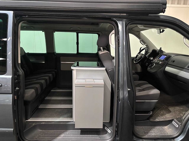 Volkswagen - transporter - multivan 2.5 tdi - campervan - afbeelding 21 van  37