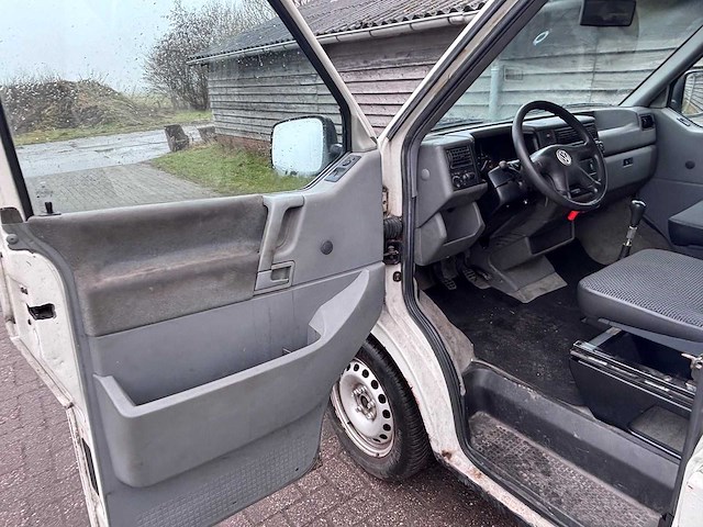Volkswagen - transporter - t4 - 1996 - benzine/lpg - campervan - afbeelding 33 van  37