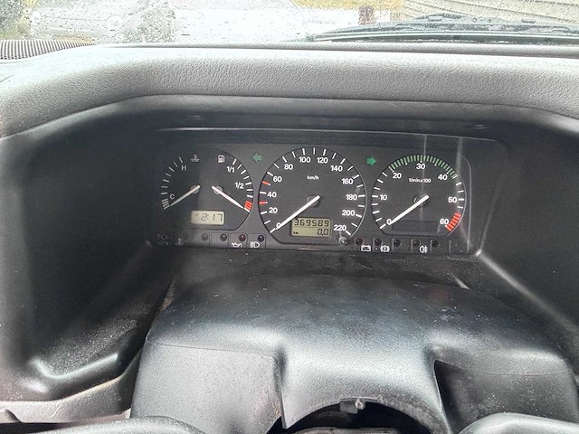 Volkswagen - transporter - t4 - 1996 - benzine/lpg - campervan - afbeelding 12 van  38
