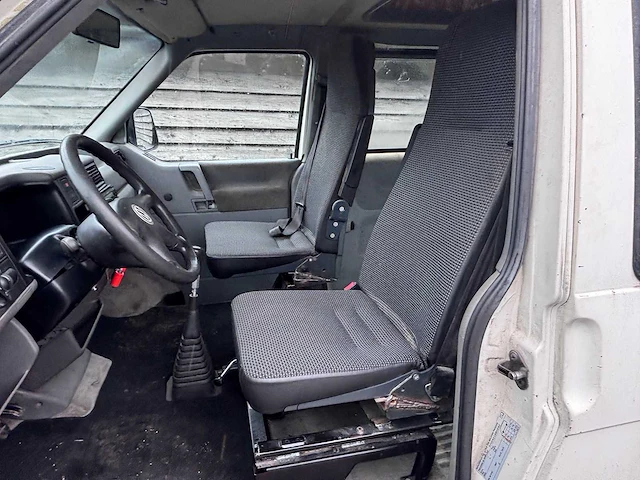 Volkswagen - transporter - t4 - 1996 - benzine/lpg - campervan - afbeelding 35 van  38