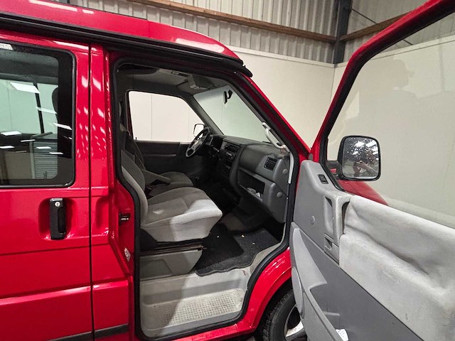 Volkswagen - transporter 2.5 tdi- multivan - campervan - afbeelding 27 van  41
