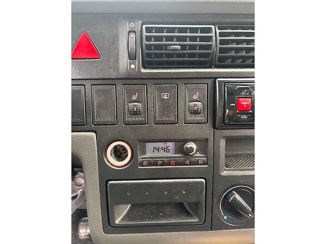 Volkswagen - transporter 2.5 tdi- multivan - campervan - afbeelding 13 van  44