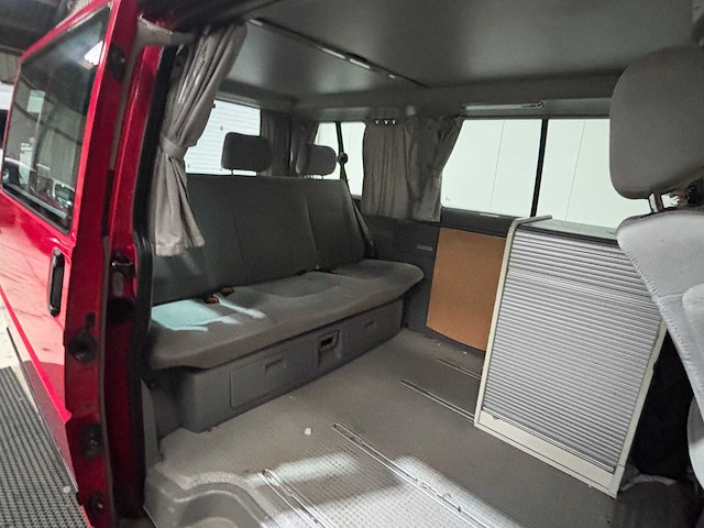 Volkswagen - transporter 2.5 tdi- multivan - campervan - afbeelding 31 van  44