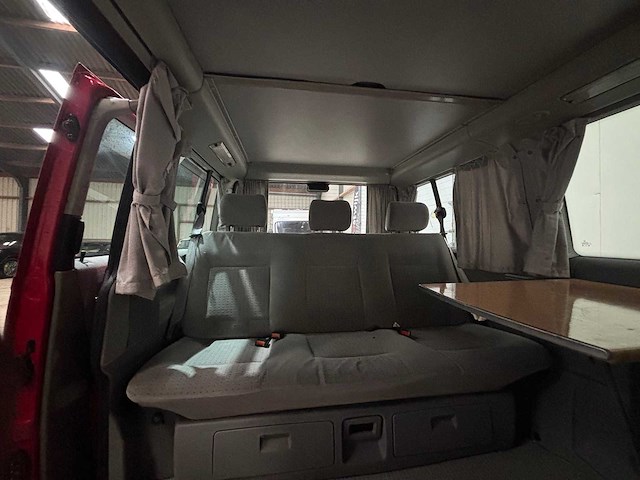 Volkswagen - transporter 2.5 tdi- multivan - campervan - afbeelding 36 van  44