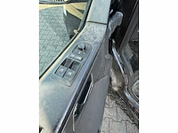 Volkswagen - transporter multivan - 2.5 tdi comfortl. dc 4x4 - bedrijfswagen - afbeelding 14 van  21