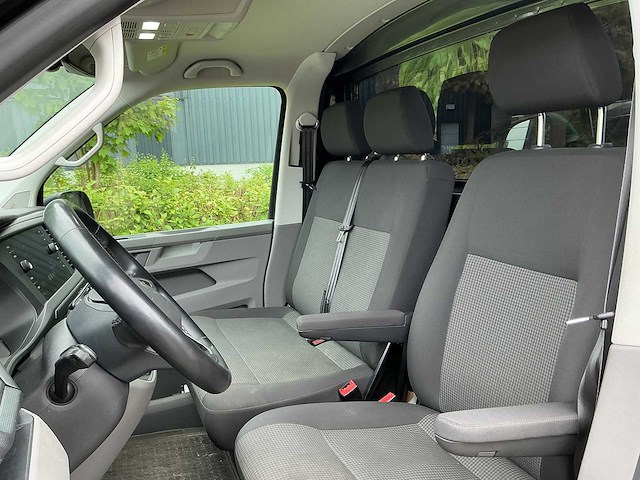 Volkswagen - transporter t6 2.0 tdi - truck - 2022 - afbeelding 3 van  10