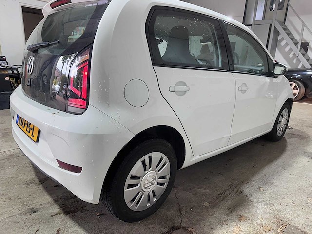 Volkswagen - up! - 1.0 bmt high up! - kdj-15-l- 2018 - afbeelding 12 van  17