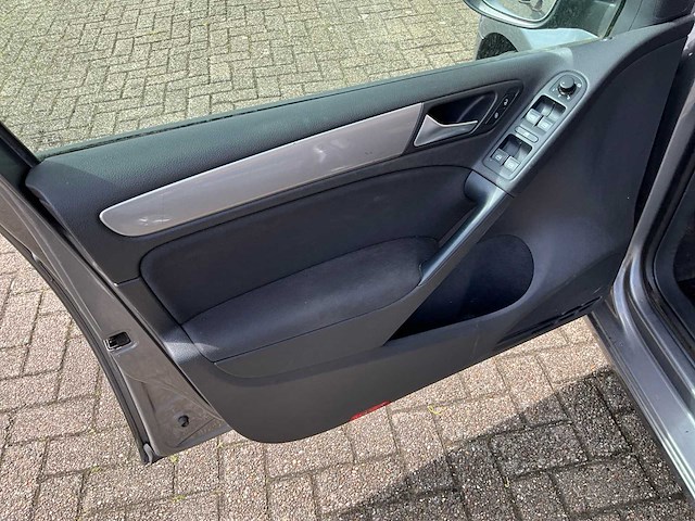 Volkswagen- golf - 1.2 tsi tour - personenauto - 2010 - afbeelding 3 van  28