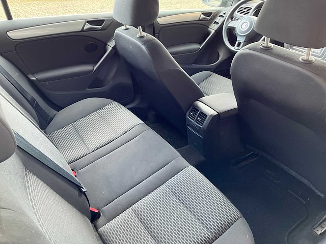 Volkswagen- golf - 1.2 tsi tour - personenauto - 2010 - afbeelding 10 van  28