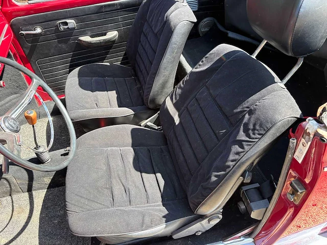 Volkswagen 11 cabriolet kever oldtimer - afbeelding 17 van  40