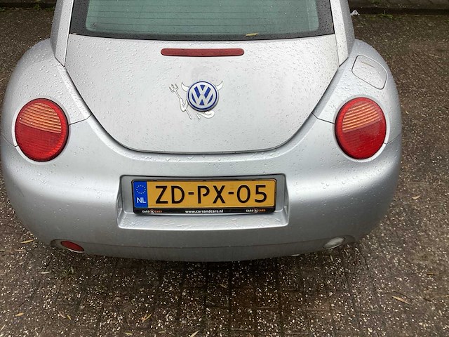 Volkswagen 1999 new beetle 2.0 high line personenauto - afbeelding 2 van  24