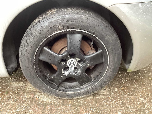 Volkswagen 1999 new beetle 2.0 high line personenauto - afbeelding 4 van  24