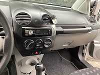 Volkswagen 1999 new beetle 2.0 high line personenauto - afbeelding 6 van  24