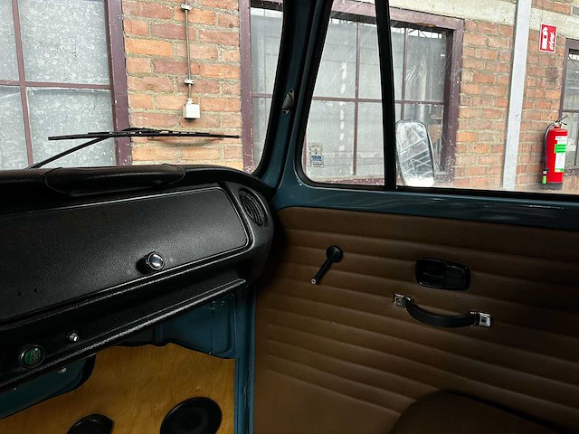 Volkswagen 23-517 camper 1973, 07-yb-44 - afbeelding 40 van  46