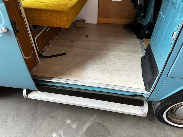 Volkswagen 23-517 camper 1973, 07-yb-44 - afbeelding 44 van  46