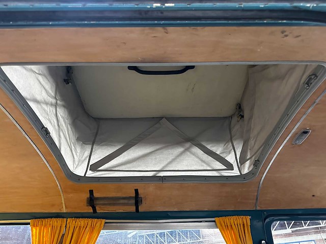 Volkswagen 23-517 camper 1973, 07-yb-44 - afbeelding 27 van  34