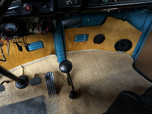 Volkswagen 23-517 camper 1973, 07-yb-44 - afbeelding 18 van  46