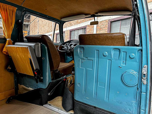 Volkswagen 23-517 camper 1973, 07-yb-44 - afbeelding 26 van  46