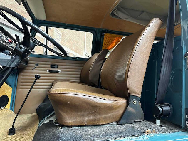 Volkswagen 23-517 camper 1973, 07-yb-44 - afbeelding 21 van  46