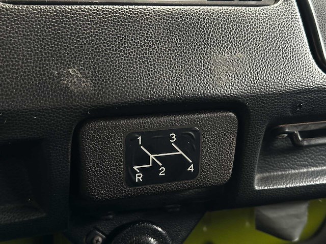 Volkswagen 23 kampeerauto 1977, 00-sl-64 camper - afbeelding 36 van  56