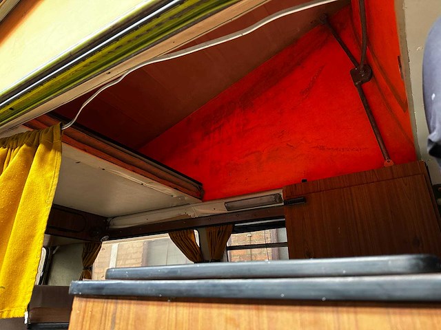 Volkswagen 23 kampeerauto 1977, 00-sl-64 camper - afbeelding 26 van  54