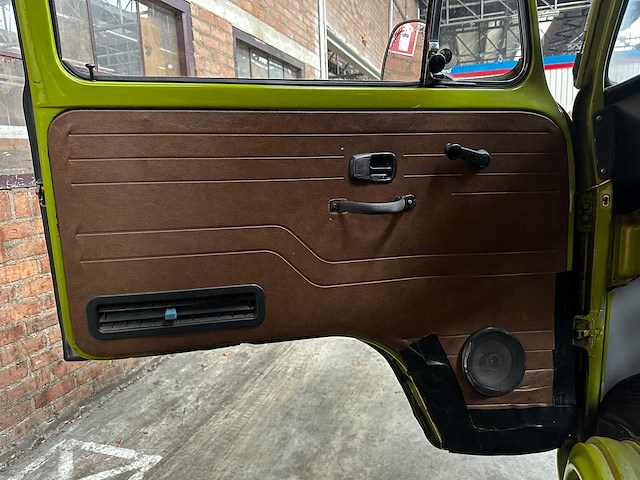 Volkswagen 23 kampeerauto 1977, 00-sl-64 camper - afbeelding 20 van  28