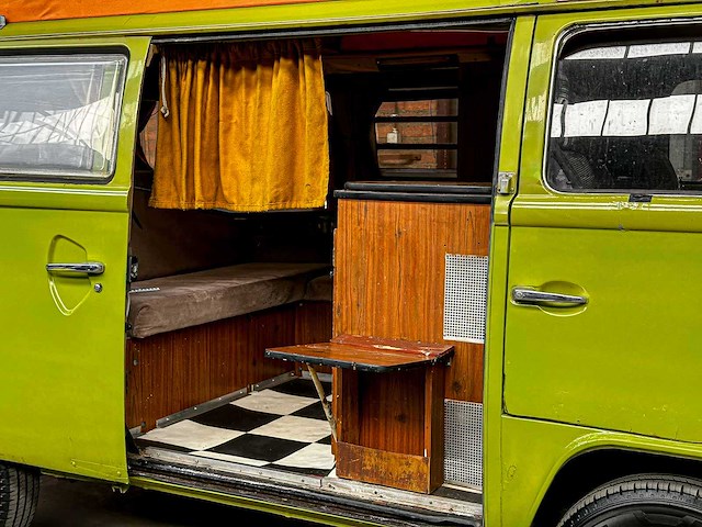 Volkswagen 23 kampeerauto 1977, 00-sl-64 camper - afbeelding 18 van  45