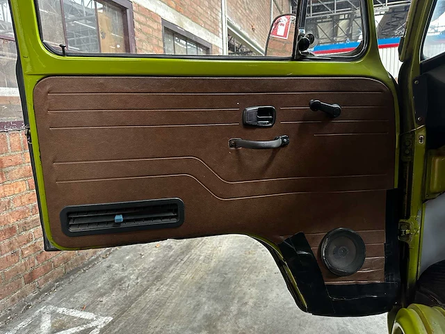 Volkswagen 23 kampeerauto 1977, 00-sl-64 camper - afbeelding 38 van  56