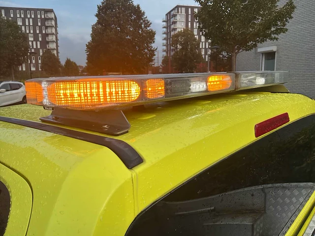Volkswagen amarok 3.0 tdi 4m plus comf bedrijfswagen - afbeelding 7 van  32