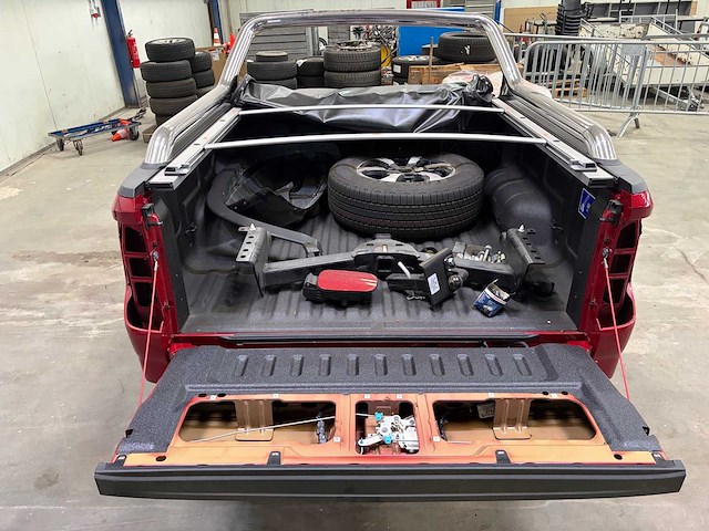 Volkswagen amarok vw amarok truck bed met bumper&steps - afbeelding 58 van  60
