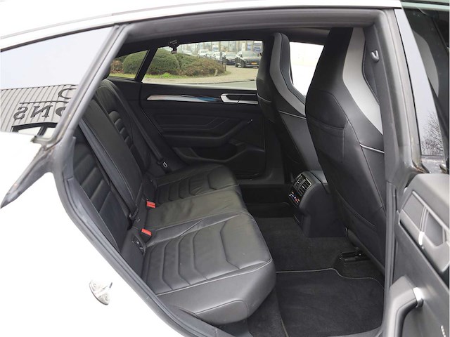 Volkswagen arteon 1.4 tsi ehybrid phev r-line 218pk automaat 2021 - afbeelding 36 van  50