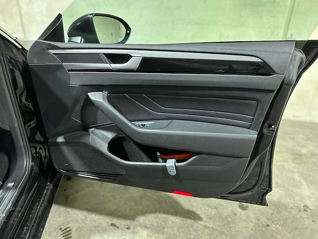 Volkswagen arteon shooting brake 1.4 ehybrid 160kw 6-dsg r-line business+ 218pk 2022 (origineel-nl), p-946-tg - afbeelding 33 van  46