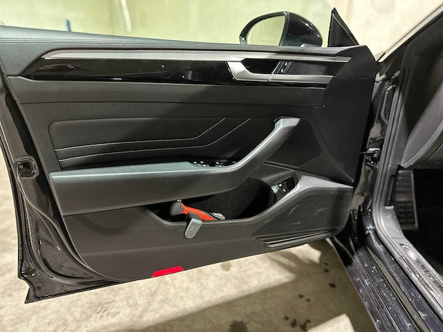 Volkswagen arteon shooting brake 1.4 ehybrid 160kw 6-dsg r-line business+ 218pk 2022 (origineel-nl), p-946-tg - afbeelding 11 van  29
