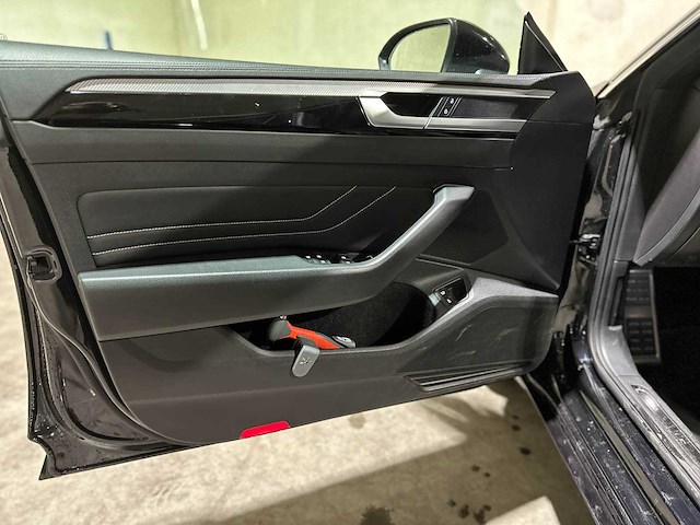 Volkswagen arteon shooting brake 1.4 ehybrid 160kw 6-dsg r-line business+ 218pk 2022 (origineel-nl+1e eigenaar), p-946-tg - afbeelding 27 van  48