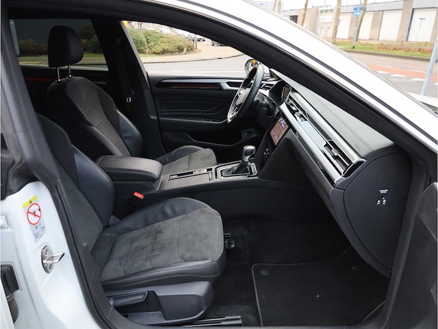 Volkswagen arteon shooting brake 1.4 tsi ehybrid phev r-line 2x 218pk automaat 2022 - afbeelding 32 van  47