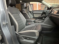 Volkswagen atlas 3.6 v6 r-line 7-persoons 280pk 2023 - afbeelding 35 van  40