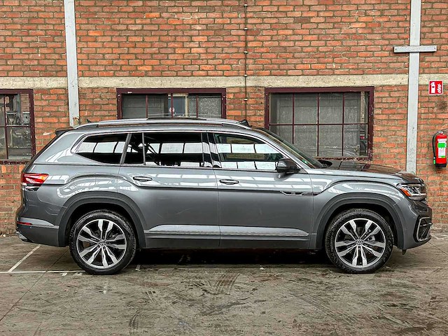 Volkswagen atlas 3.6 v6 r-line 7-persoons 280pk 2023 - afbeelding 40 van  40
