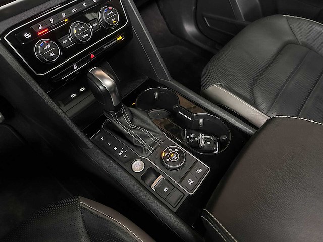 Volkswagen atlas 3.6 v6 r-line 7-persoons 280pk 2023 - afbeelding 29 van  49