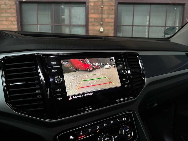 Volkswagen atlas 3.6 v6 r-line 7-persoons 280pk 2023 - afbeelding 31 van  49