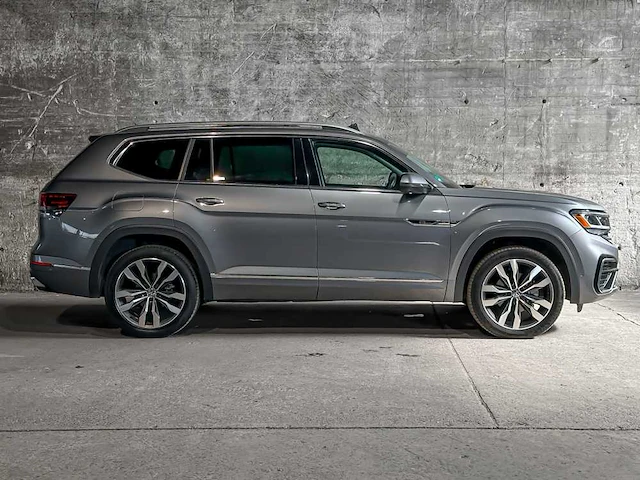 Volkswagen atlas 3.6 v6 r-line 7-persoons 280pk 2023 - afbeelding 2 van  45