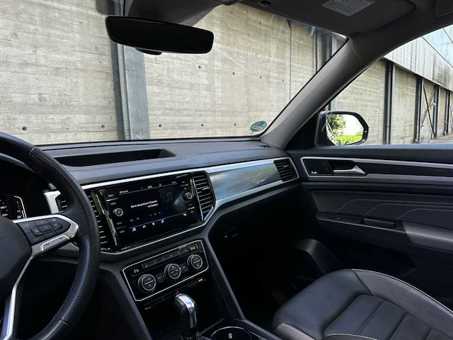 Volkswagen atlas 3.6 v6 r-line 7-persoons 280pk 2023 - afbeelding 7 van  45