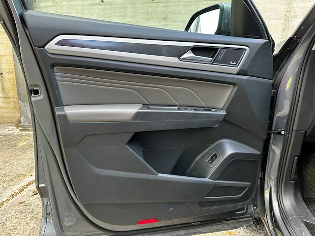 Volkswagen atlas 3.6 v6 r-line 7-persoons 280pk 2023 - afbeelding 20 van  45