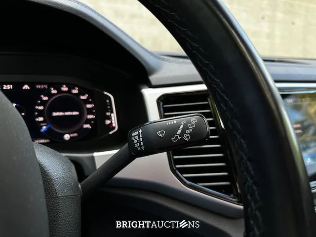Volkswagen atlas 3.6 v6 r-line 7-persoons 280pk 2023 - afbeelding 24 van  58